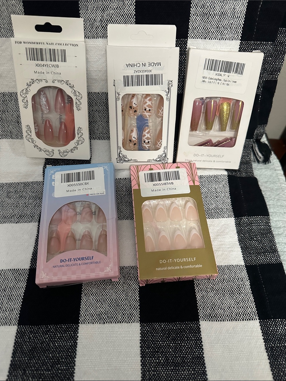 Bundle of 5 boxed sets Press-On Nail NWT